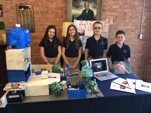 Students show projects at 5th grade exposition